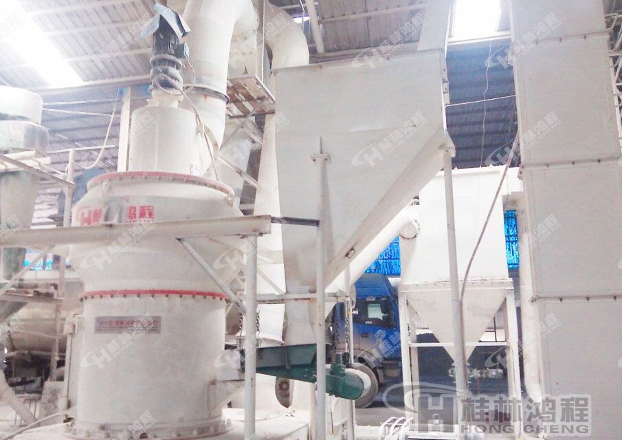 HC1300，325目錳礦石磨粉設(shè)備，錳礦石雷蒙磨粉機(jī)配置方案