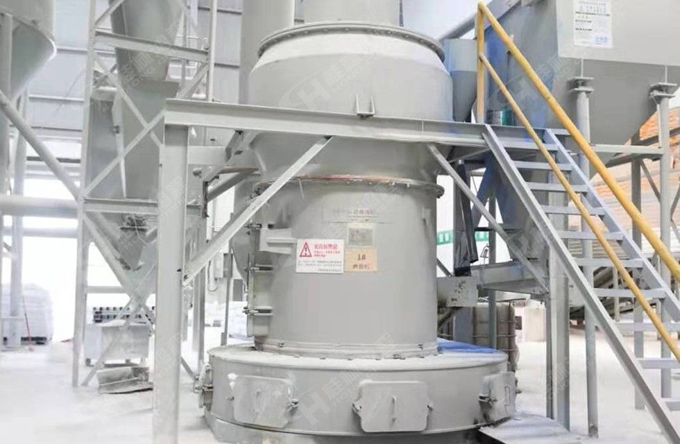 四川某市HC1500擺式磨粉機(jī)生產(chǎn)線投產(chǎn)：白云石粉325目，時產(chǎn)6噸